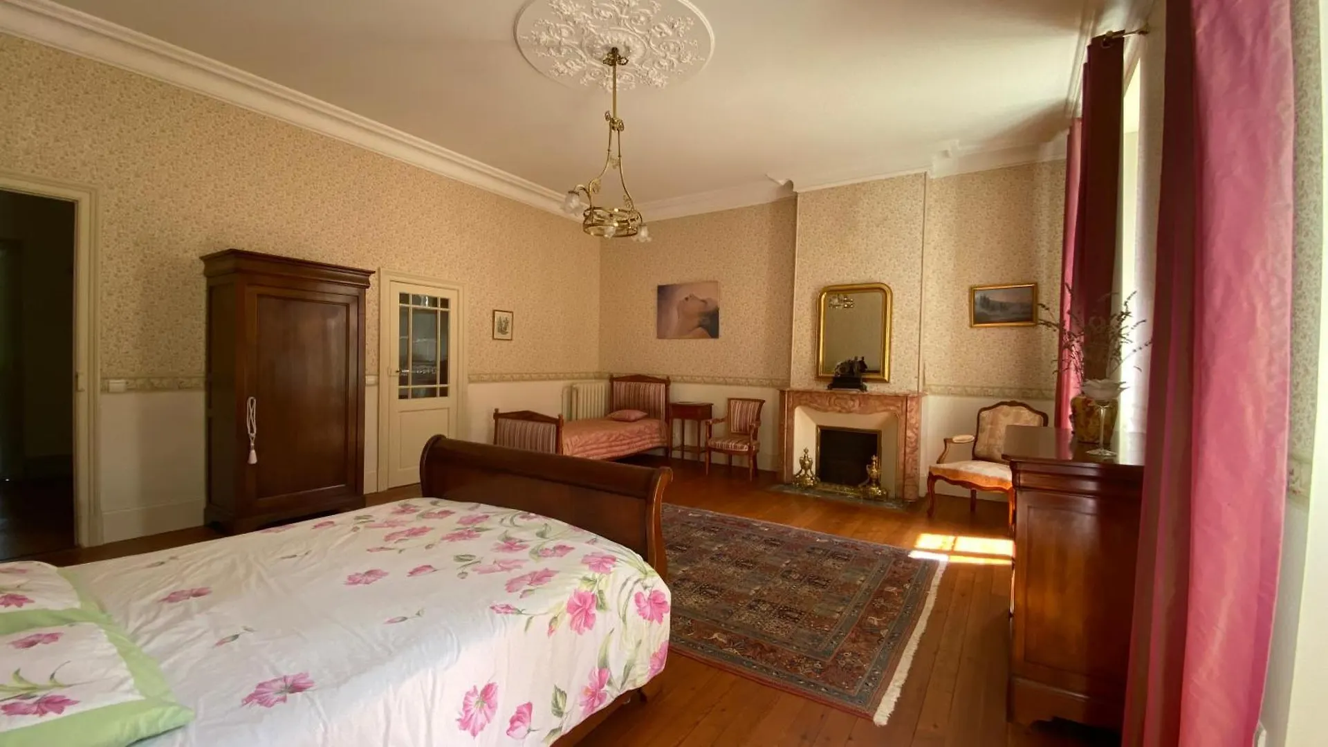 Maison De Maitre - Bed & Breakfast Dans Une Foret Royale Avec Piscine Et Spa Sainte-Croix-Volvestre