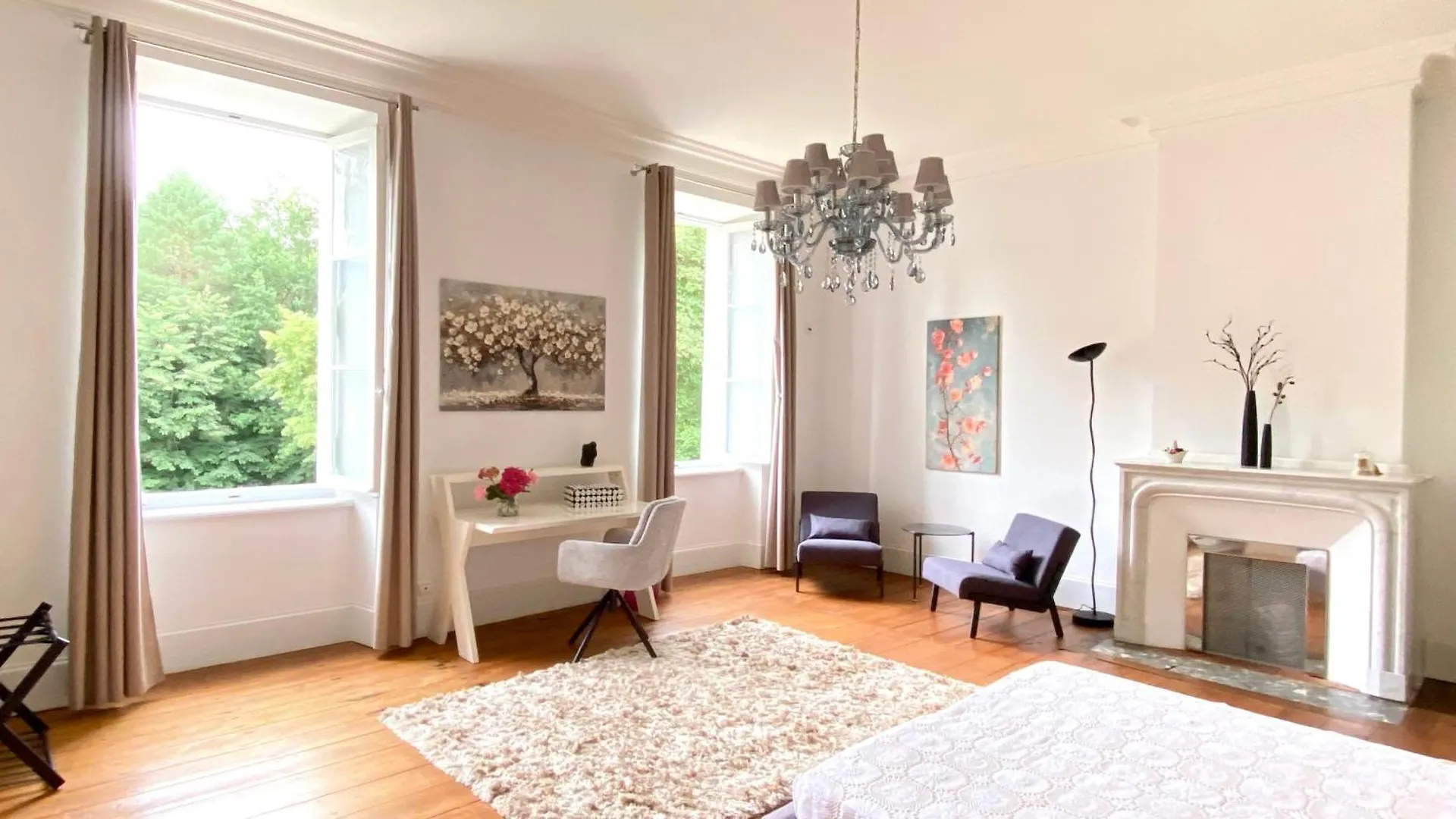 Maison De Maitre - Bed & Breakfast Dans Une Foret Royale Avec Piscine Et Spa Sainte-Croix-Volvestre フランス